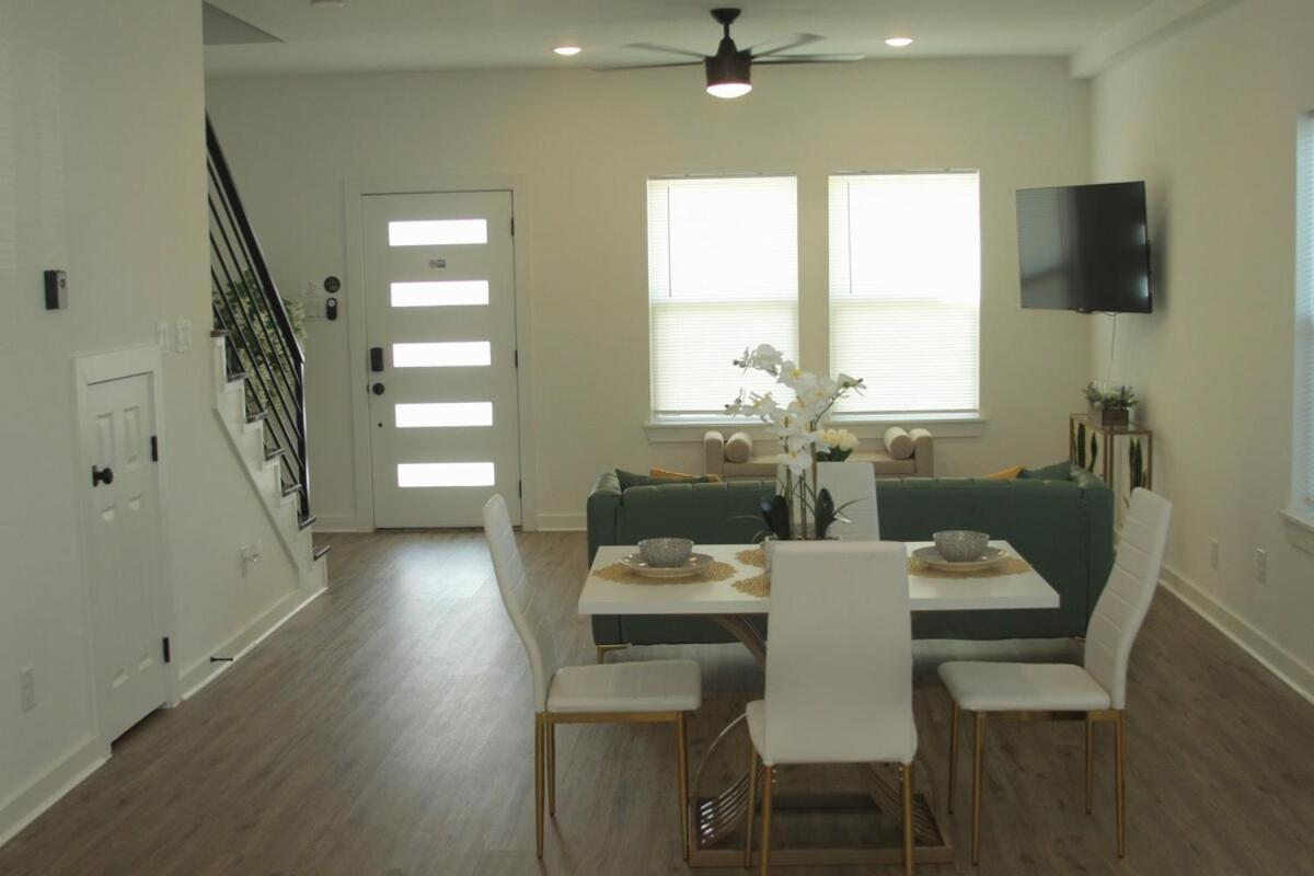 Stylish Townhouse In Сasa de vacaciones *